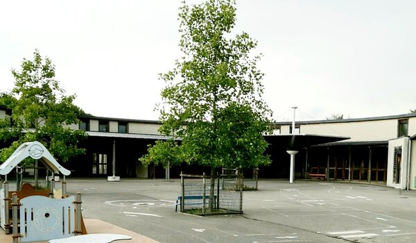 Photo de la cour de l'école maternelle