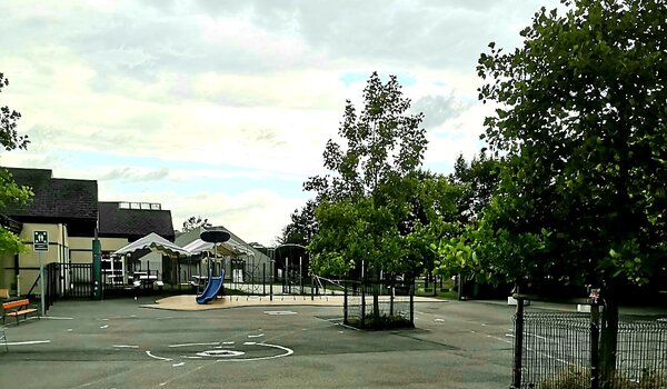 Photo de la cour de l'école maternelle